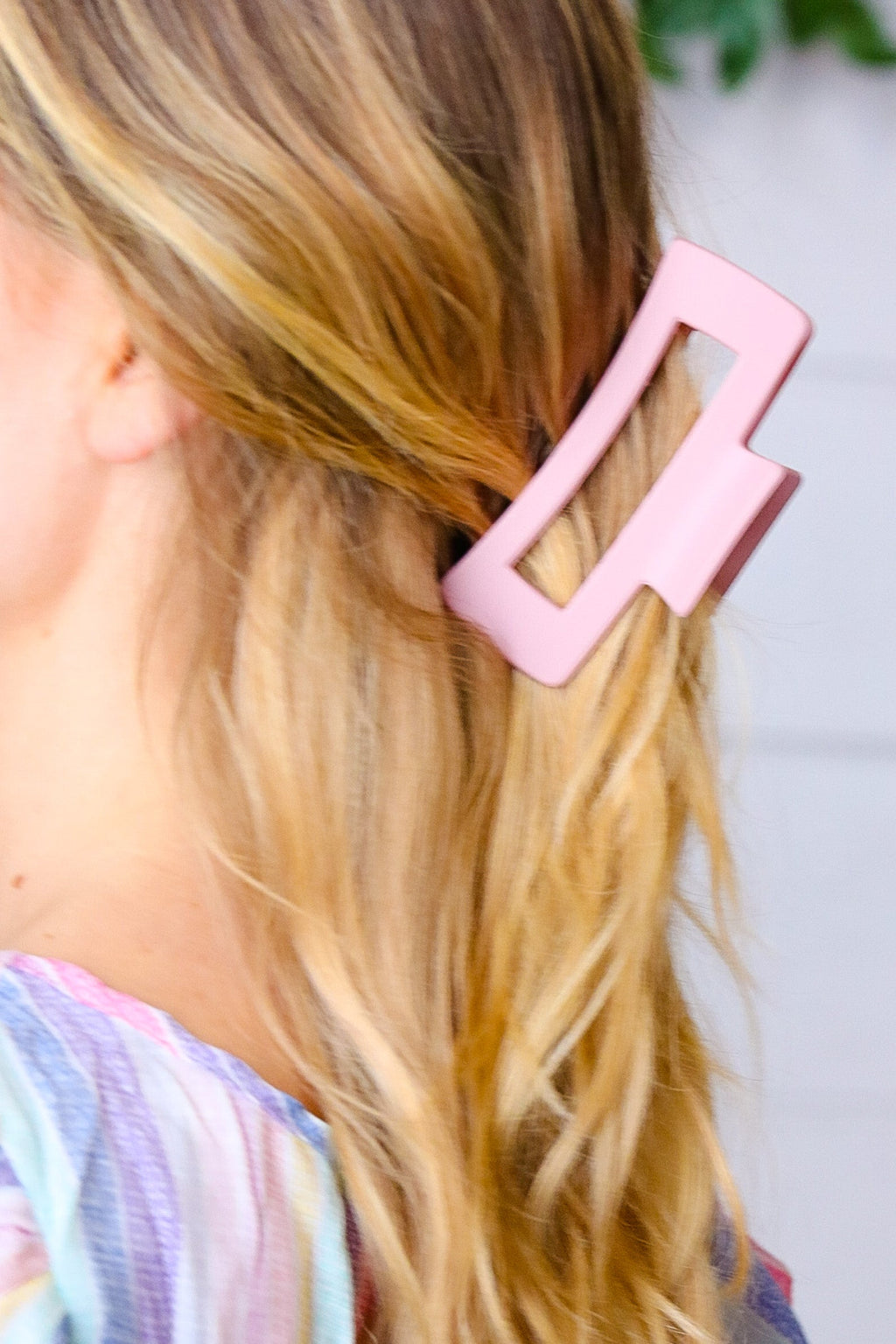 Blush Classic Big Hair Claw - view 5