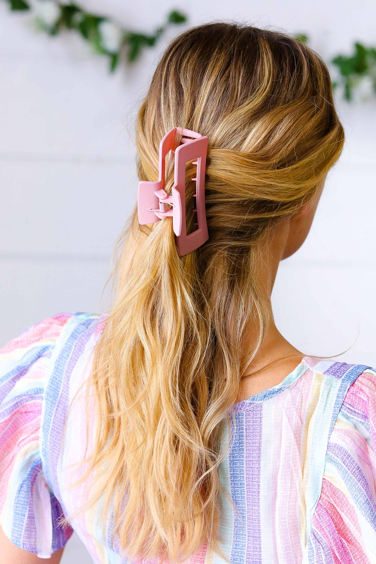 Blush Classic Big Hair Claw - view 7