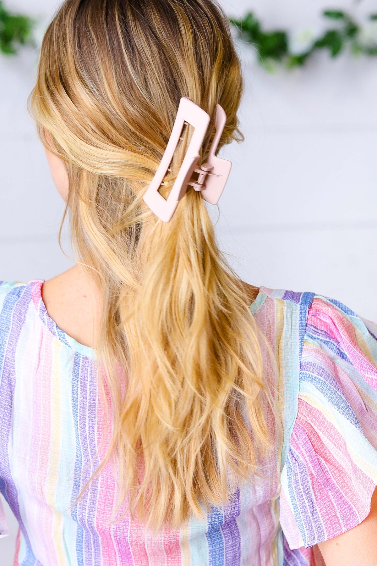 Blush Classic Big Hair Claw - view 12