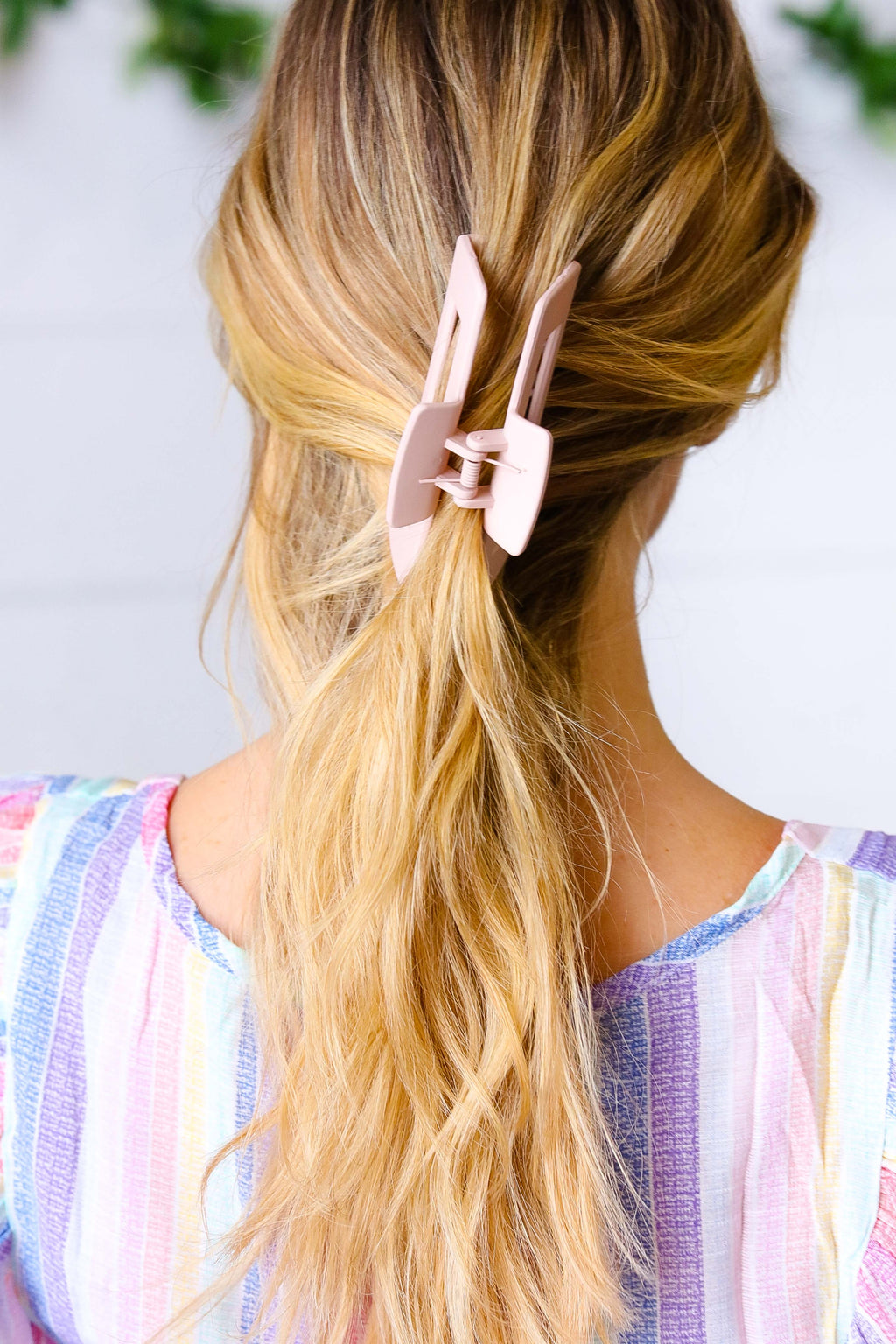Blush Classic Big Hair Claw - view 13