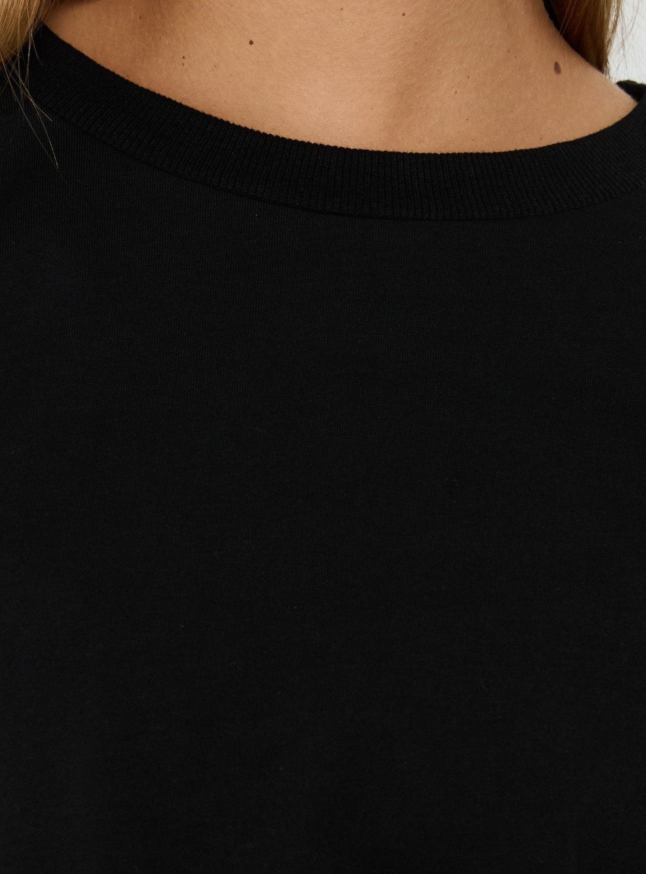 Settle Down Long Sleeve Top Black