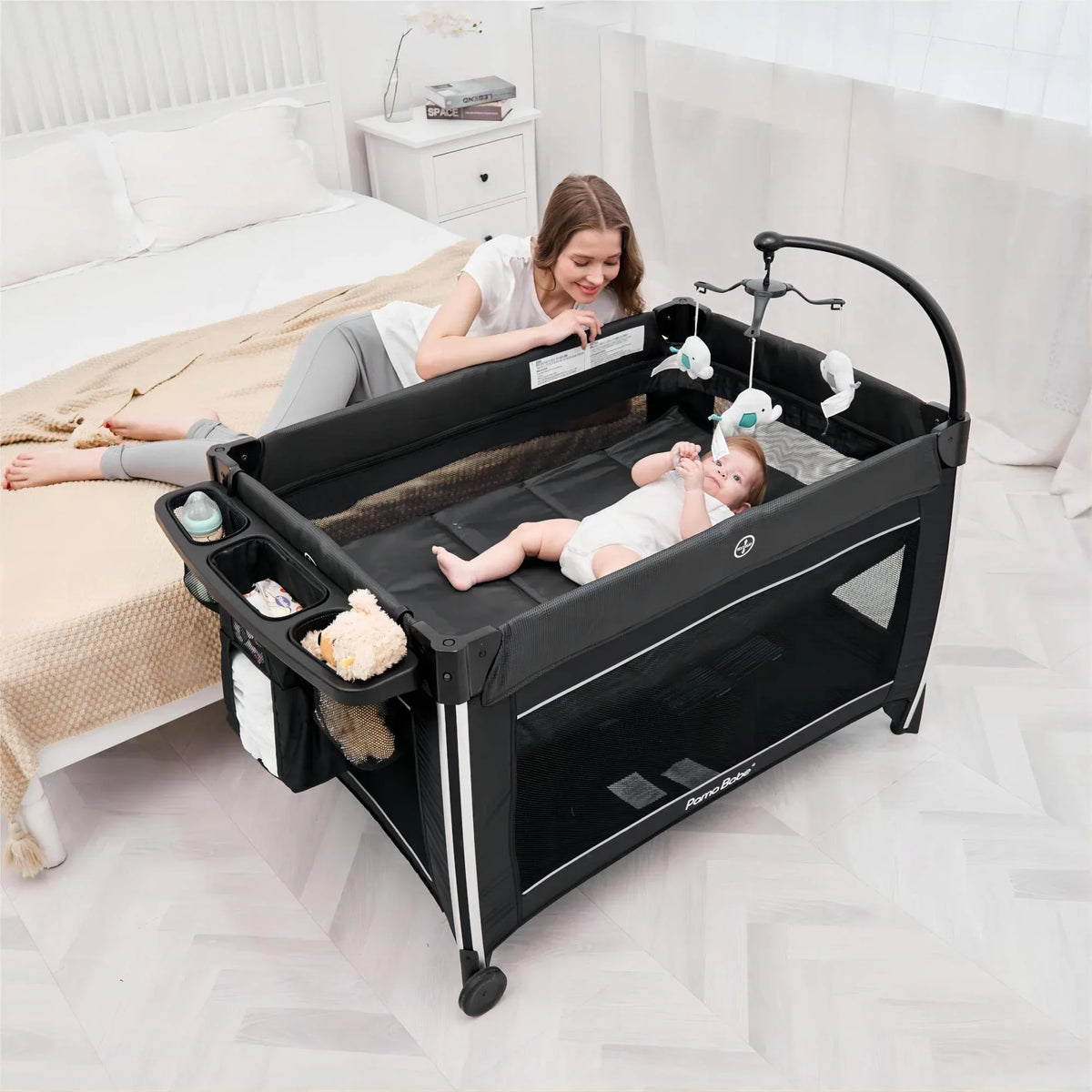Pamo Babe 4-in-1 Portable Baby Crib Deluxe Nursery Center