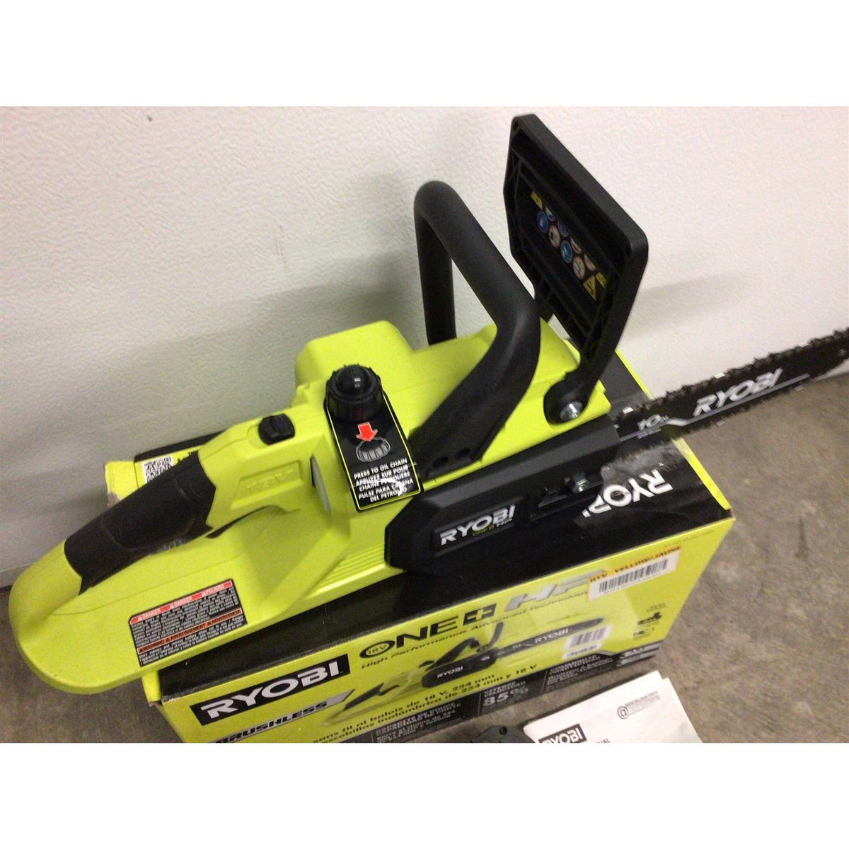 RYOBI ONE+ HP 18V Brushless 10 in Battery Chainsaw With 4.0 Ah Battery And Charger