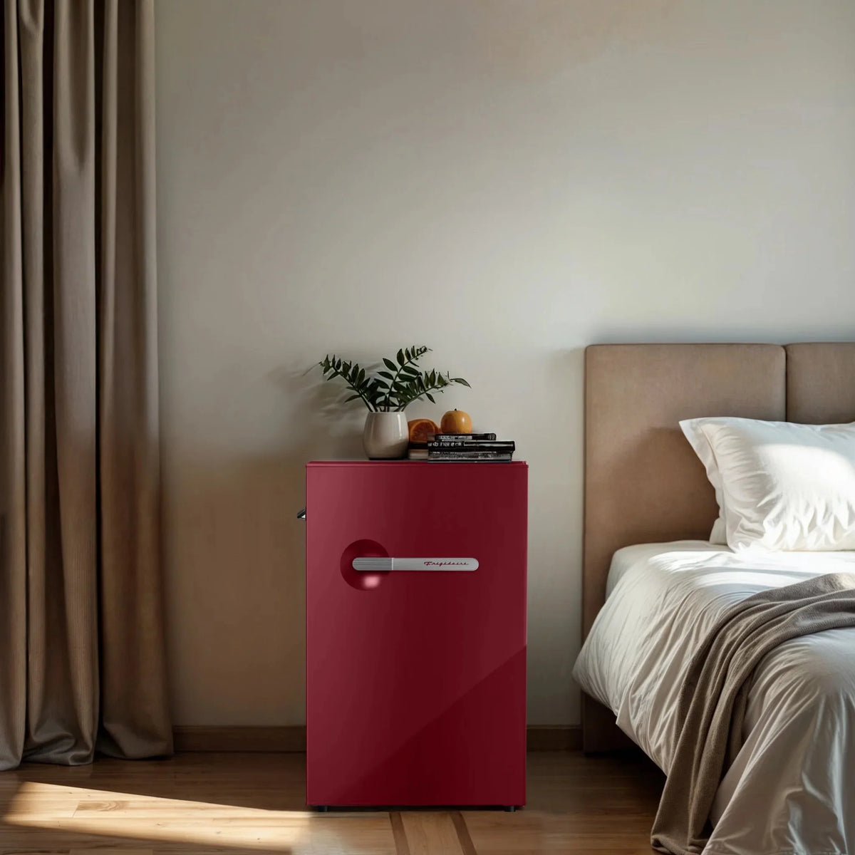 Frigidaire Retro Compact Fridge 4.5 cu. ft., Azure, 21.65in x 22.24in x 32.91in - EFR495