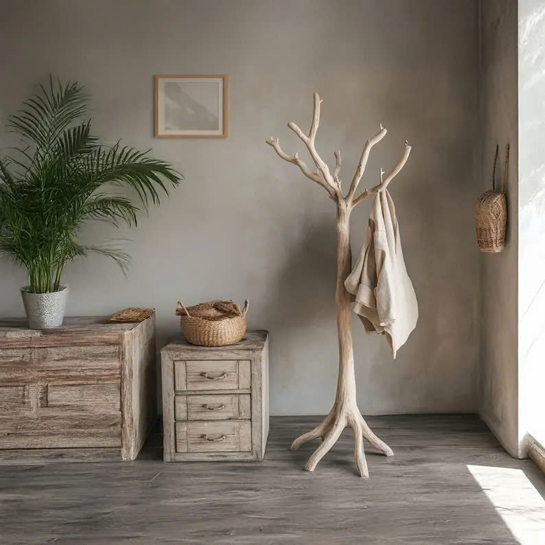 Tree Branch Coat Rack Driftwood Wall Hanger with Decorative Hooks